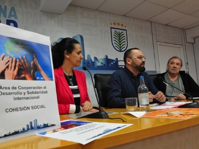 El Ayuntamiento formará por primera vez junto a radio ECCA a 35 agentes antirumores para combatir el racismo y la xenofobia