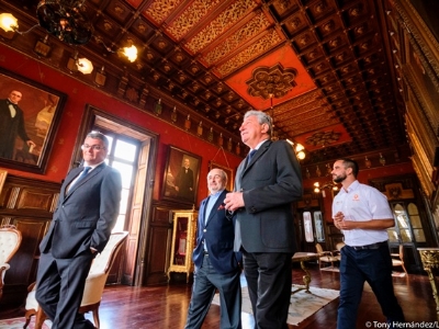 Presentación de visitas guiadas al Gabinete Literario Salón Rojo