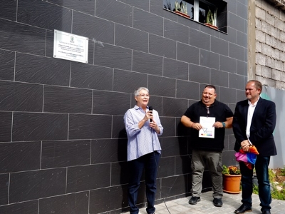 El Ayuntamiento y Gamá reconocen la figura del artista Félix de Granada