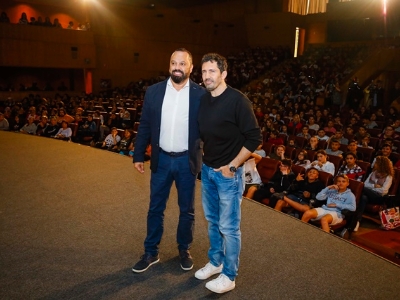 Charla de César Bona sobre el acoso escolar organizada por el área de Juventud 3