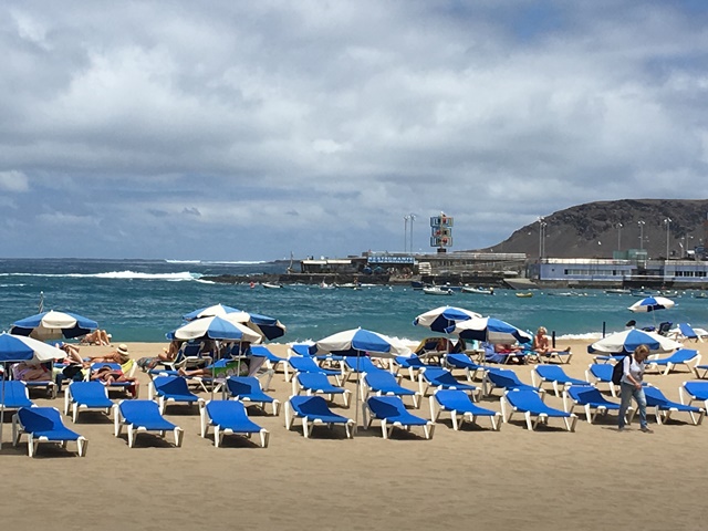 Hamacas playa de Las Canteras