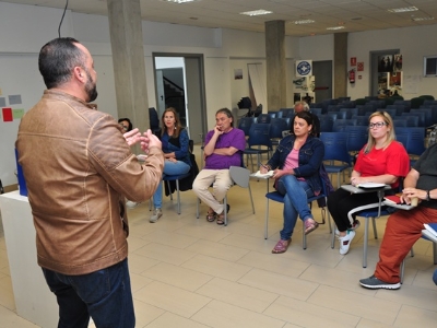 El Ayuntamiento forma por primera vez junto a radio ECCA a 35 agentes antirumores para combatir el racismo y la xenofobia 3