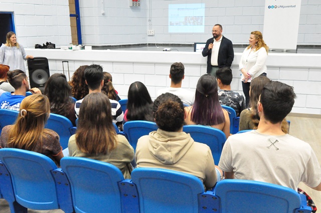 El Ayuntamiento difunde el Servicio de Voluntariado Europeo entre los jóvenes del municipio