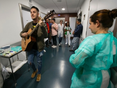 El TEMUDAS y Hospitales San Roque muestran su cara más solidaria llevando el festival hasta las personas que no lo pueden disfrutar in situ 5