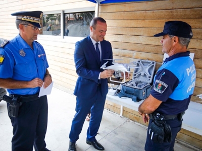 Hidalgo presenta el nuevo dron que incorpora la Policía Local para mejorar la labor de vigilancia, seguridad y atestados