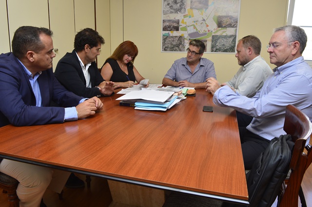 El Ayuntamiento retoma las obras de la MetroGuagua en el paseo Blas Cabrera Felipe tras adjudicar el proyecto para su finalización 2