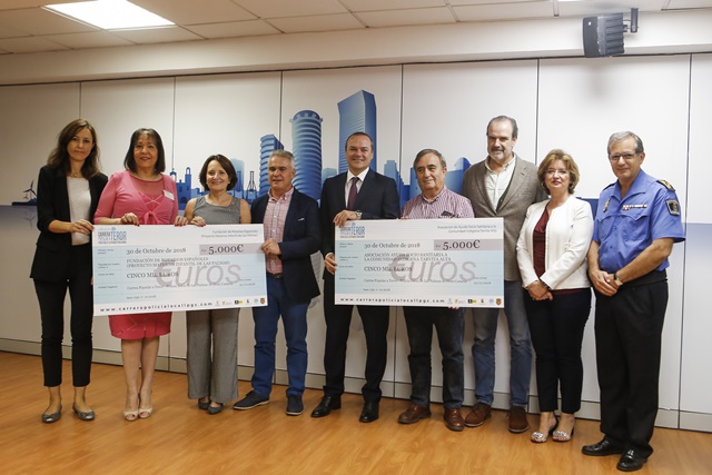 La Policía Local entrega la recaudación de la XX Carrera Popular a Teror a dos asociaciones para proyectos solidarios 2