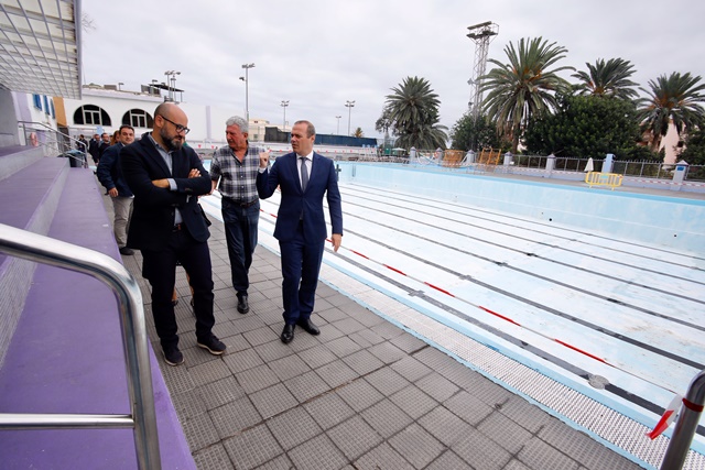 Las piscinas Julio Navarro comienzan su transformación para modernizarse y ampliar los jardines del parque Doramas 2