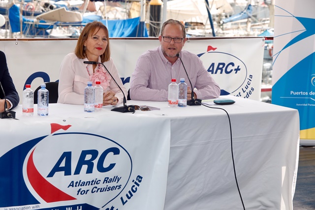 José Eduardo Ramírez en la presentación ARC