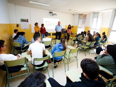 La OMIC motiva a los escolares y adolescentes a convertirse en consumidores responsables 2
