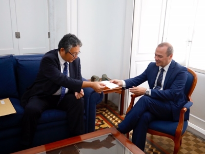 Hidalgo se reúne en las Casas Consistoriales con el cónsul de Japón en Las Palmas de Gran Canaria 2