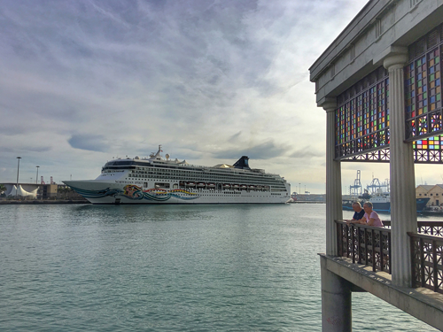 Las Palmas de Gran Canaria recibe a una docena de cruceros antes de despedir 2018