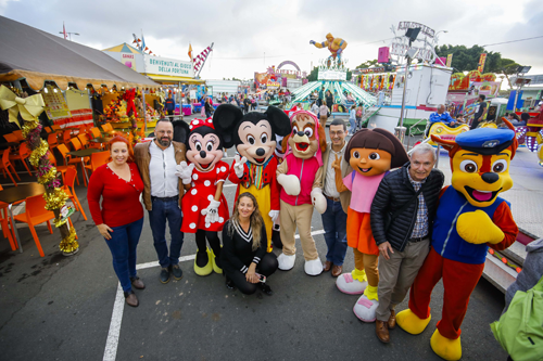 Ayuntamiento y Feriantes invitan a 550 niños de familias vulnerables a disfrutar de la Feria de Navidad y Reyes