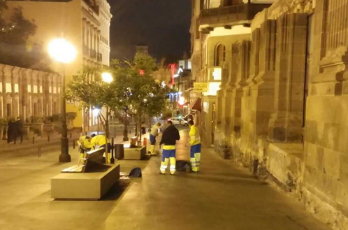 Limpieza retira 8.500 kilos de residuos tras la celebración de la Nochevieja en Las Palmas de Gran Canaria