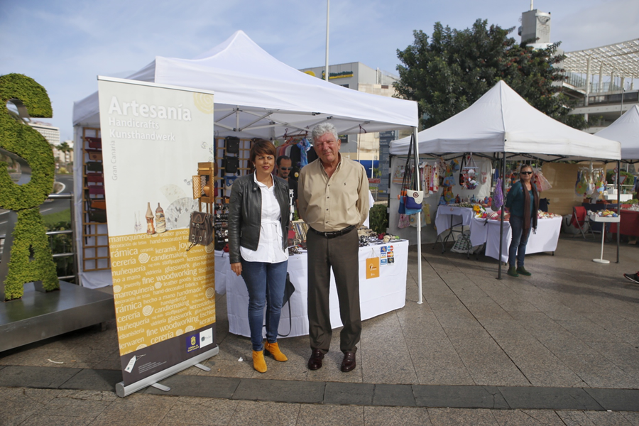 El Ayuntamiento impulsa un Mercadillo de Artesanía canaria para cruceros en el Parque de Santa Catalina