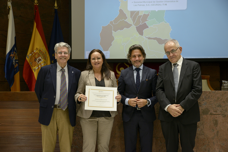 El Ayuntamiento capitalino recibe el Premio de Excelencia a la Transparencia Digital en Canarias