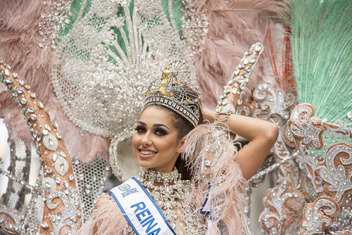 La Gala de la Reina bate récord de participación con dieciséis aspirantes al trono de 'Una noche en Río'