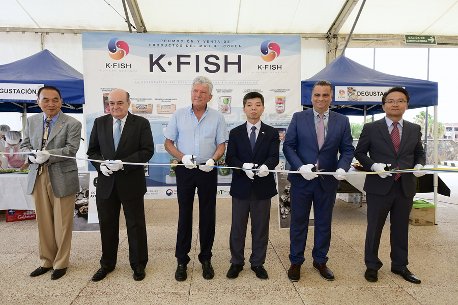 Más de 20 productos del mar de Corea se degustan con fines solidarios en Las Palmas de Gran Canaria