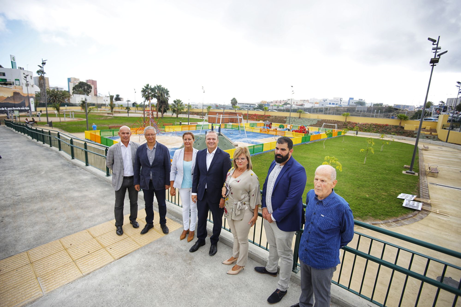 El Ayuntamiento inaugura un nuevo parque de 11.000 metros cuadrados en el barrio de La Paterna