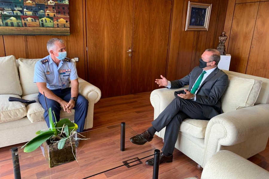 Hidalgo mantiene un encuentro con el nuevo segundo jefe del mando Aéreo de Canarias, Fernando Torres San José