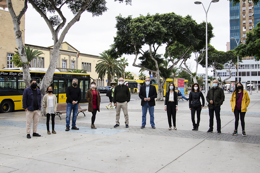 Guaguas Municipales inunda la ciudad de color y arte con la exposición itinerante del proyecto Mueve tu Talento 2020