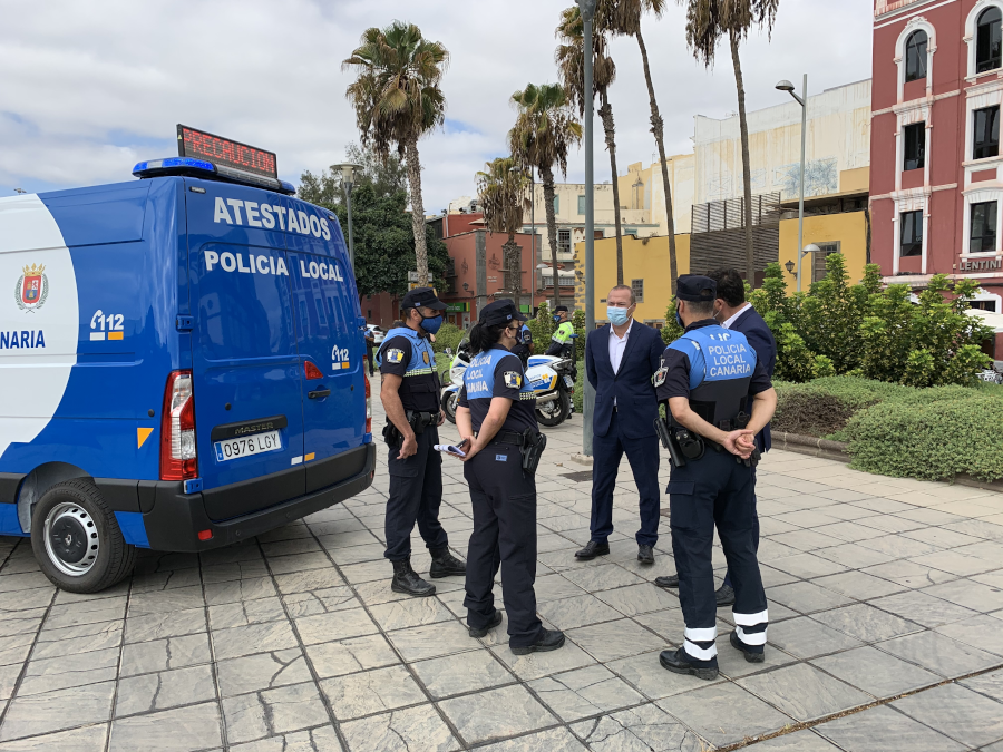 El Ayuntamiento amplía la flota de la Policía Local con un nuevo furgón de atestados