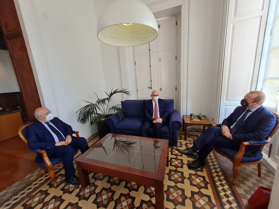 Augusto Hidalgo mantiene un encuentro con el cónsul de Bélgica en Canarias