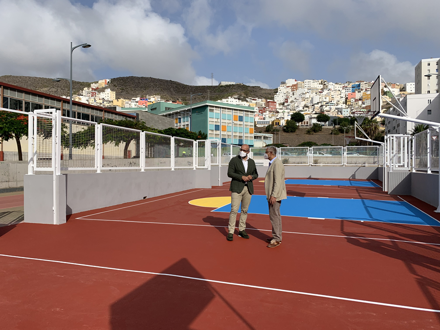 El IMD rehabilita las pistas de baloncesto de la Vega de San José