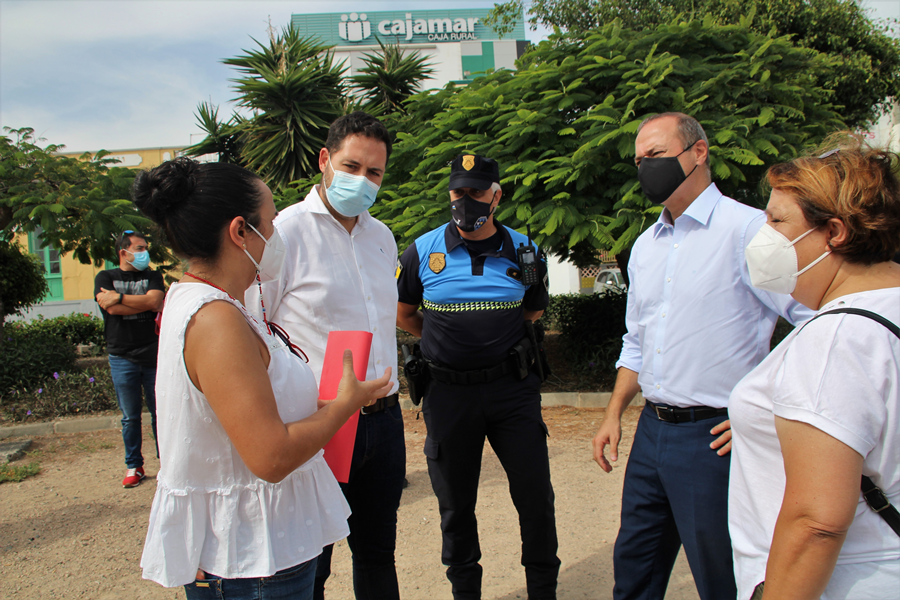 Hidalgo supervisa con los vecinos de El Cardón las mejoras en seguridad y las obras en zonas verdes y movilidad realizadas en el barrio