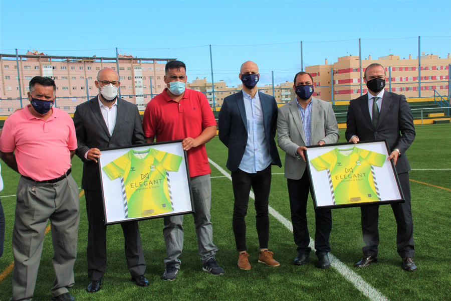 El Ayuntamiento continúa con el mayor plan de mejora de instalaciones deportivas de la ciudad tras finalizar la remodelación del campo de fútbol Parque Atlántico