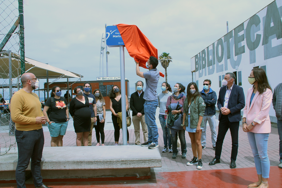 El IMD homenajea la figura de María Casanova con una placa con su nombre en la pista de Crossminton de Las Canteras