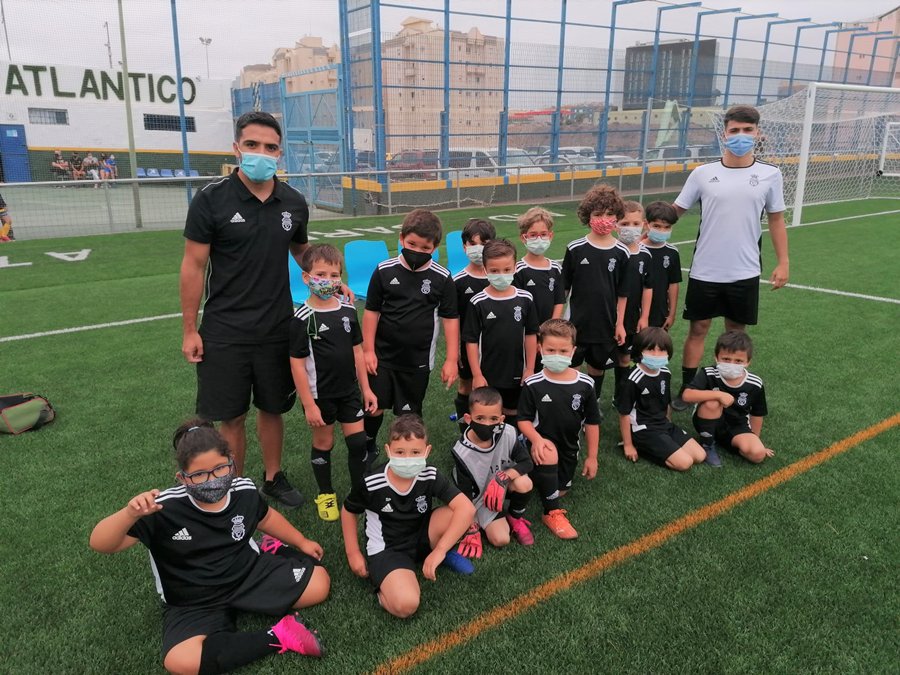 El IMD potencia el deporte entre los más jóvenes con la participación de 450 niños en las Ligas Municipales de Escuelas de Fútbol 8