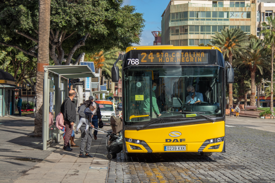 Guaguas Municipales adapta sus horarios en verano por el final del periodo académico