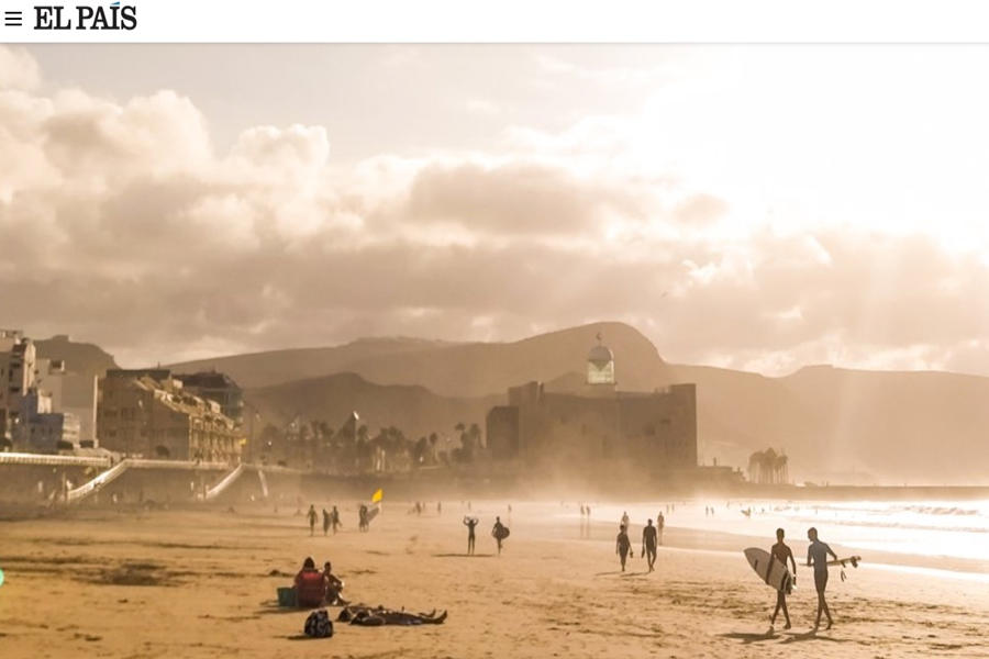 El abecedario playero de El Viajero destaca el fenómeno de los nómadas digitales en la playa de Las Canteras