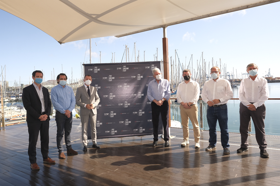 Los trimaranes de la clase Ocean Fifty, los Fórmula 1 del Mar, fijan rumbo a Las Palmas de Gran Canaria, única sede española de su circuito oficial