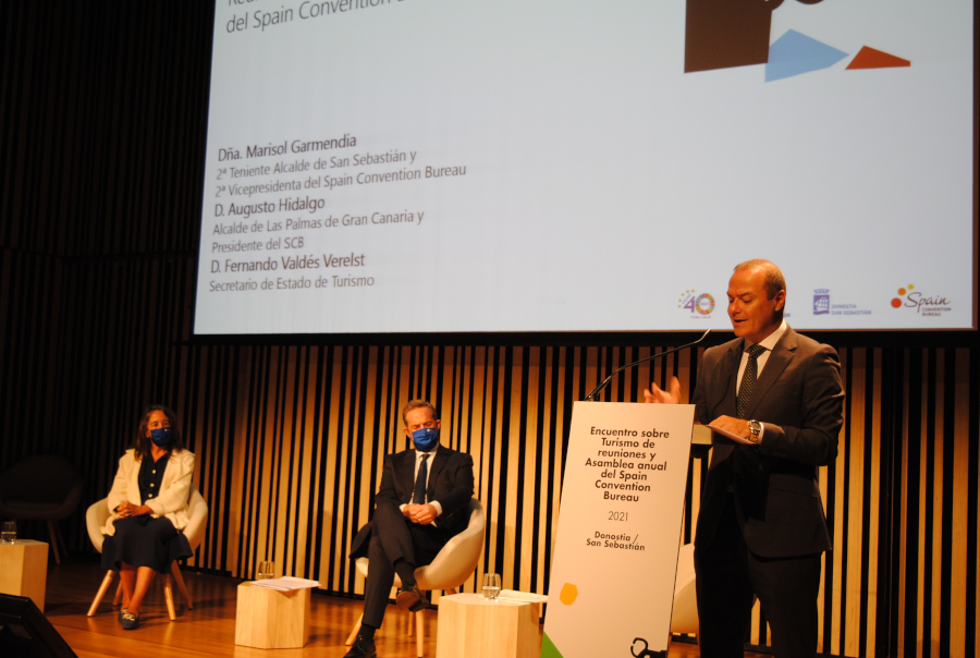 Hidalgo afirma que hay datos para la esperanza en la recuperación del turismo de reuniones en la inauguración del encuentro anual del SCB