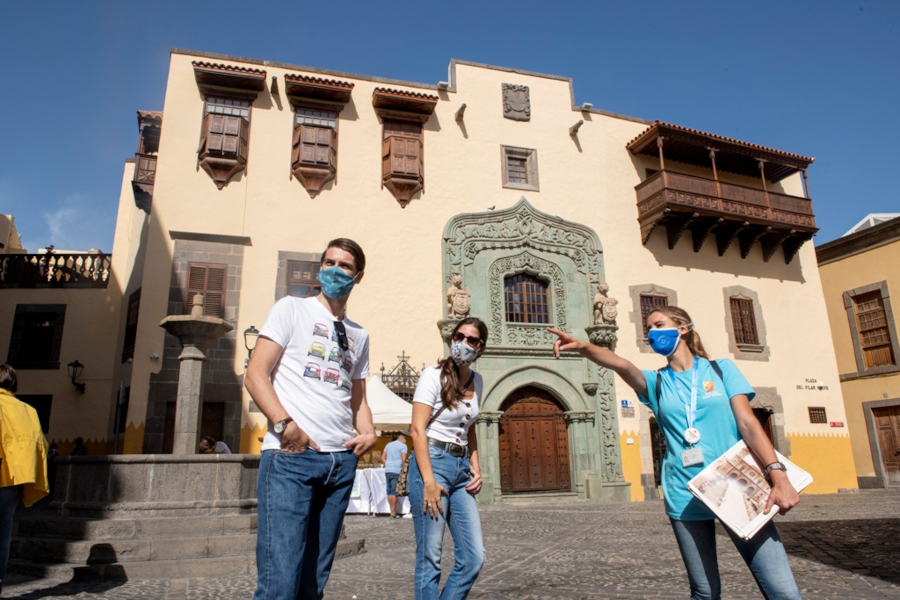 Las  pernoctaciones hoteleras y el número de turistas alojados residentes  en  España  superan en julio los  datos  de 2019