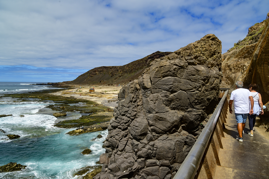 La ciudad renueva el Sendero Azul de la Bahía de El Confital y Las Canteras en 2022