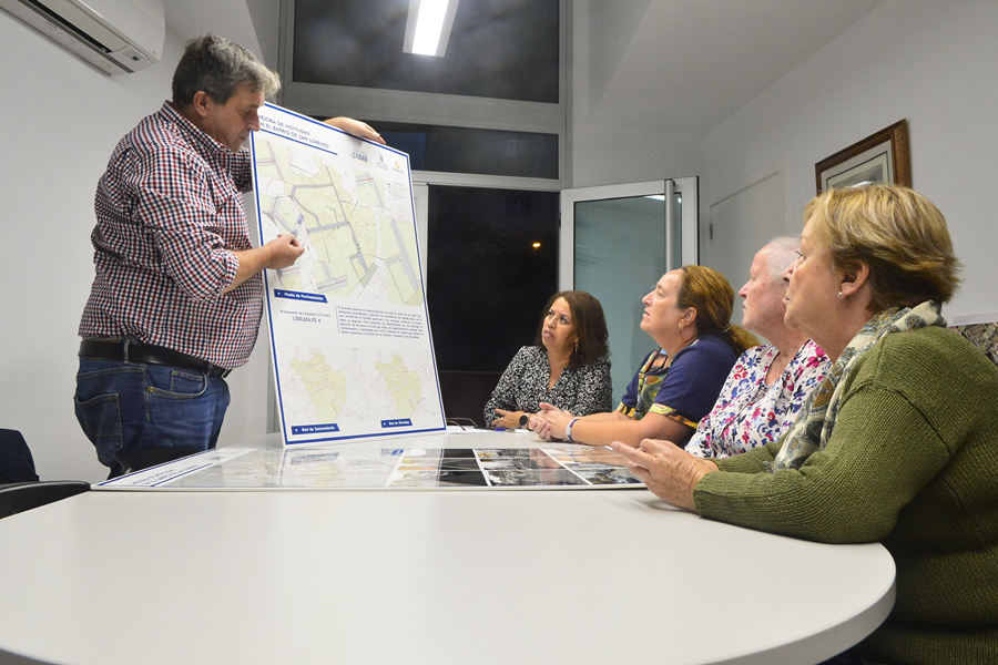 El Ayuntamiento presenta a los vecinos la propuesta del Plan de mejora de la accesibilidad del casco histórico de San Lorenzo