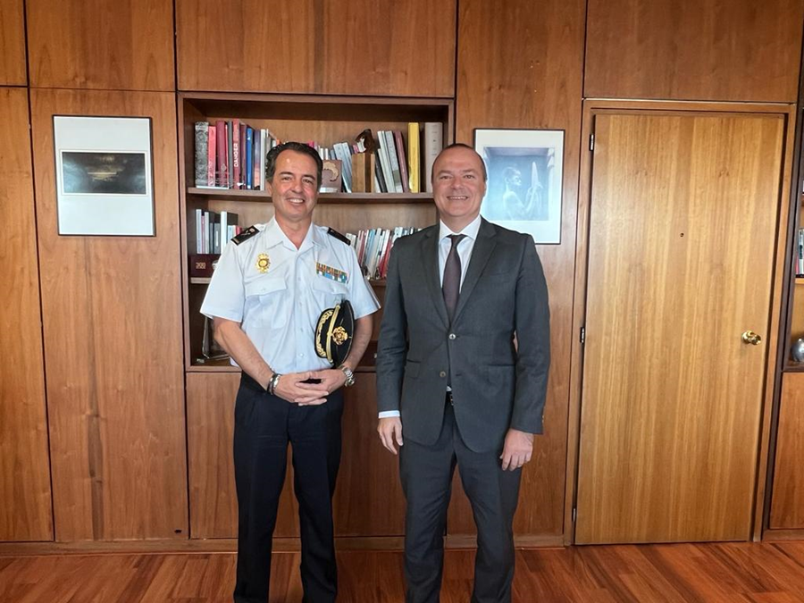 Augusto Hidalgo da la bienvenida al nuevo jefe superior de Policía en Canarias, Jesús María Gómez