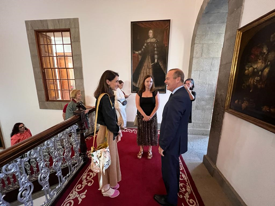 El alcalde mantiene un encuentro con la ministra de Justicia y magistrados de Juezas y Jueces para la Democracia