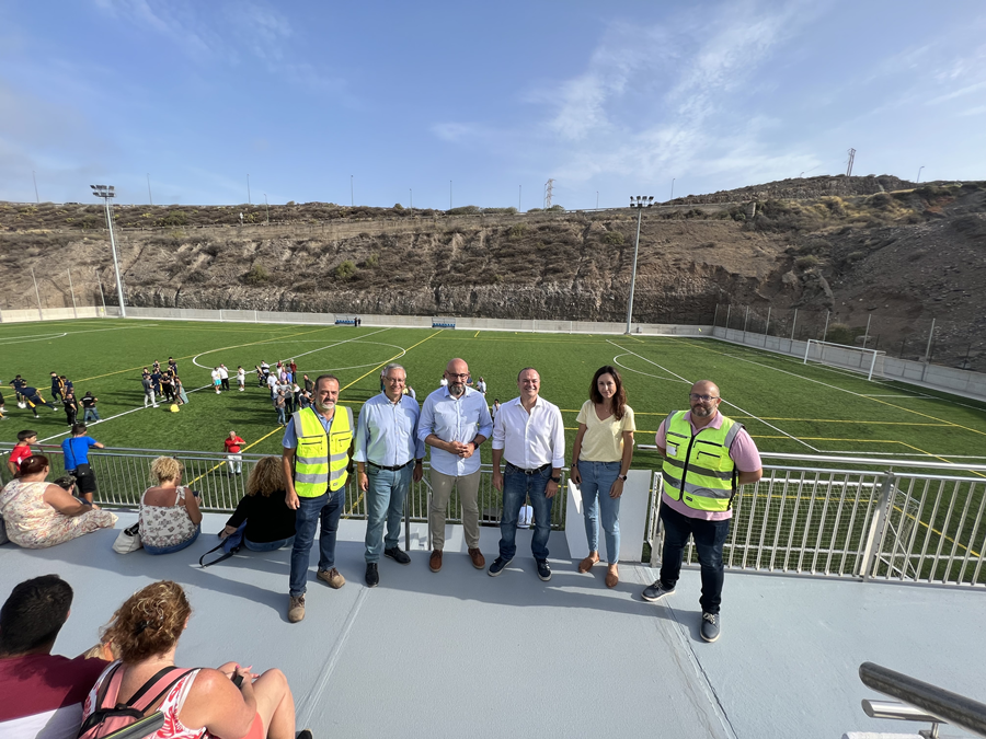 El Ayuntamiento inaugura el nuevo campo de fútbol de El Lasso con una inversión de 1.788.440 euros