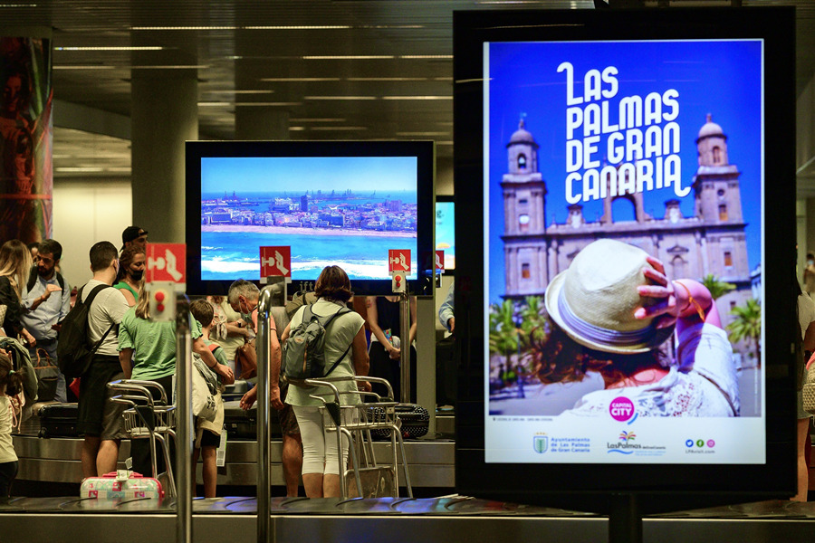 Las Palmas de Gran Canaria promociona sus atractivos turísticos en el aeropuerto de Gran Canaria
