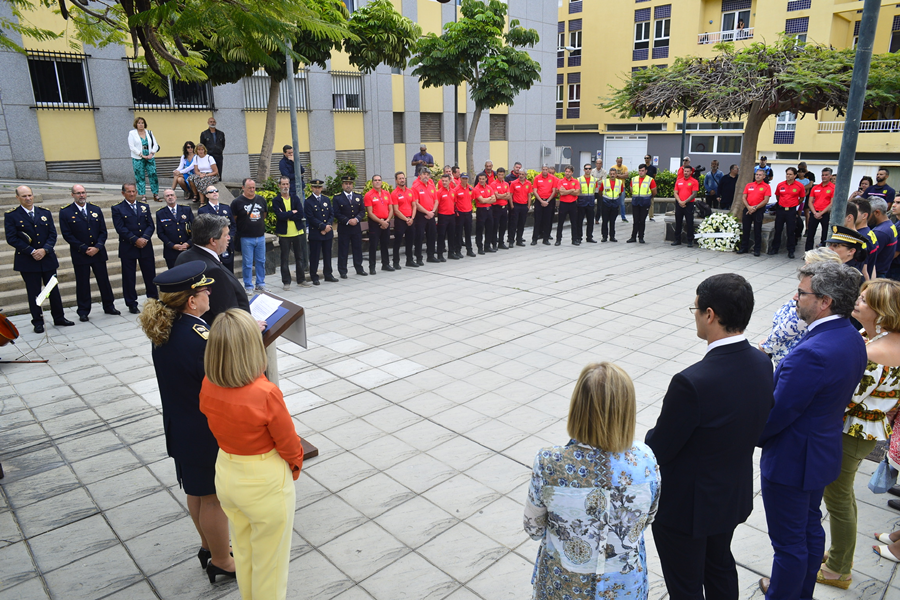 La ciudad rinde homenaje a los cuatro bomberos fallecidos en La Naval en el 36 aniversario del accidente