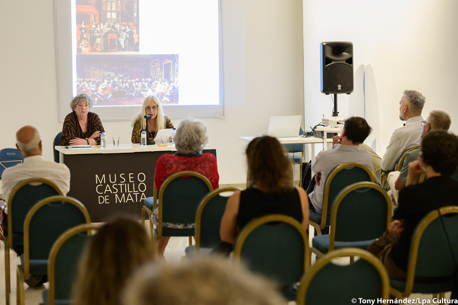 Continúa el debate sobre la historia del feminismo en el Castillo de Mata