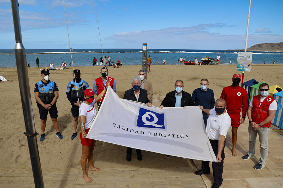 La playa de Las Canteras renueva en 2022 la Q de Calidad Turística