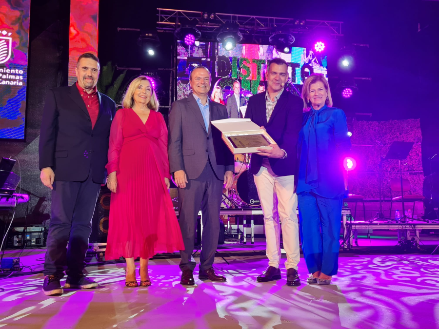Dani Calero reivindica las bondades de 'ser de barrio' en un pregón que inaugura oficialmente las Fiestas de Los Dolores