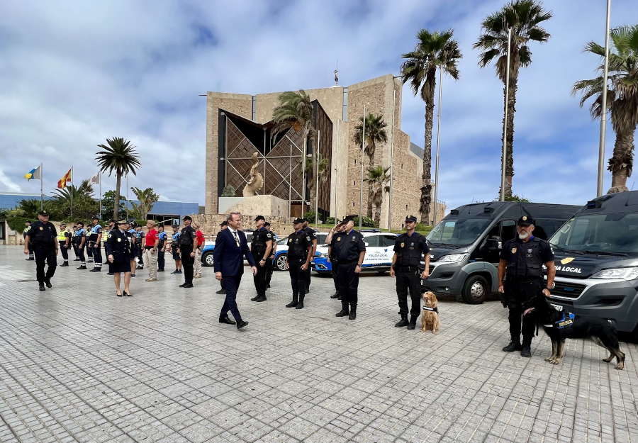 Hidalgo destaca la transformación de la Policía Local con el refuerzo de 135 agentes para adaptarse a los nuevos retos de la ciudad