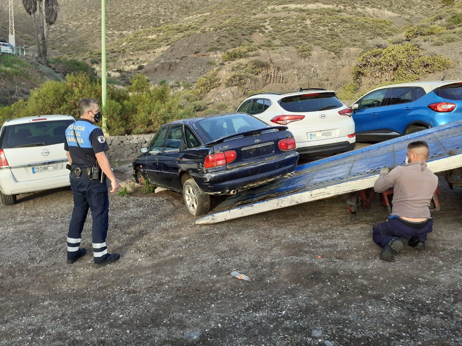 La Policía Local retiró de la vía pública 1.400 vehículos abandonados en el último año