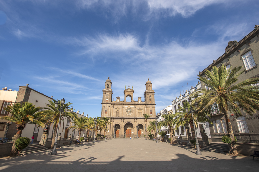 Travel, la revista de viajes de The Sunday Times describe a Las Palmas de Gran Canaria como una ciudad maravillosa, habitable y llena de vida e historia